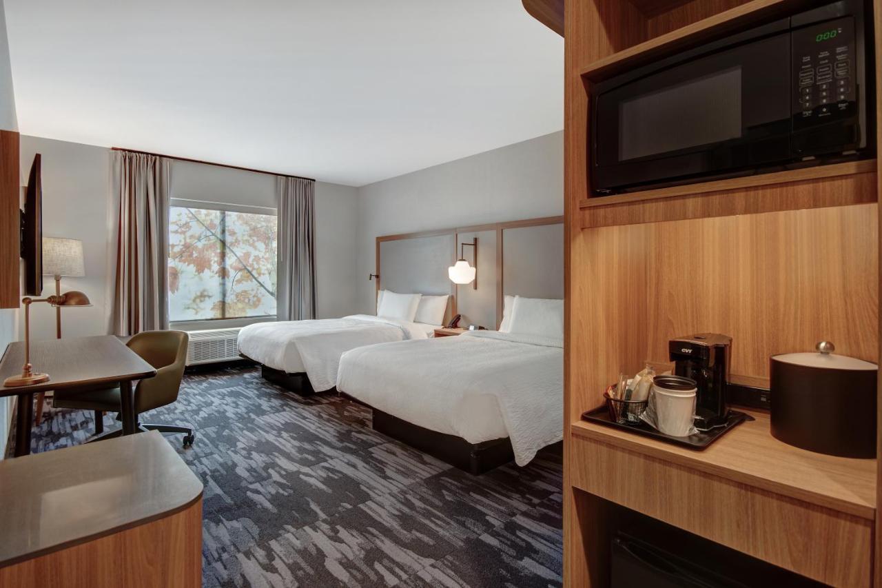 Fairfield By Marriott &