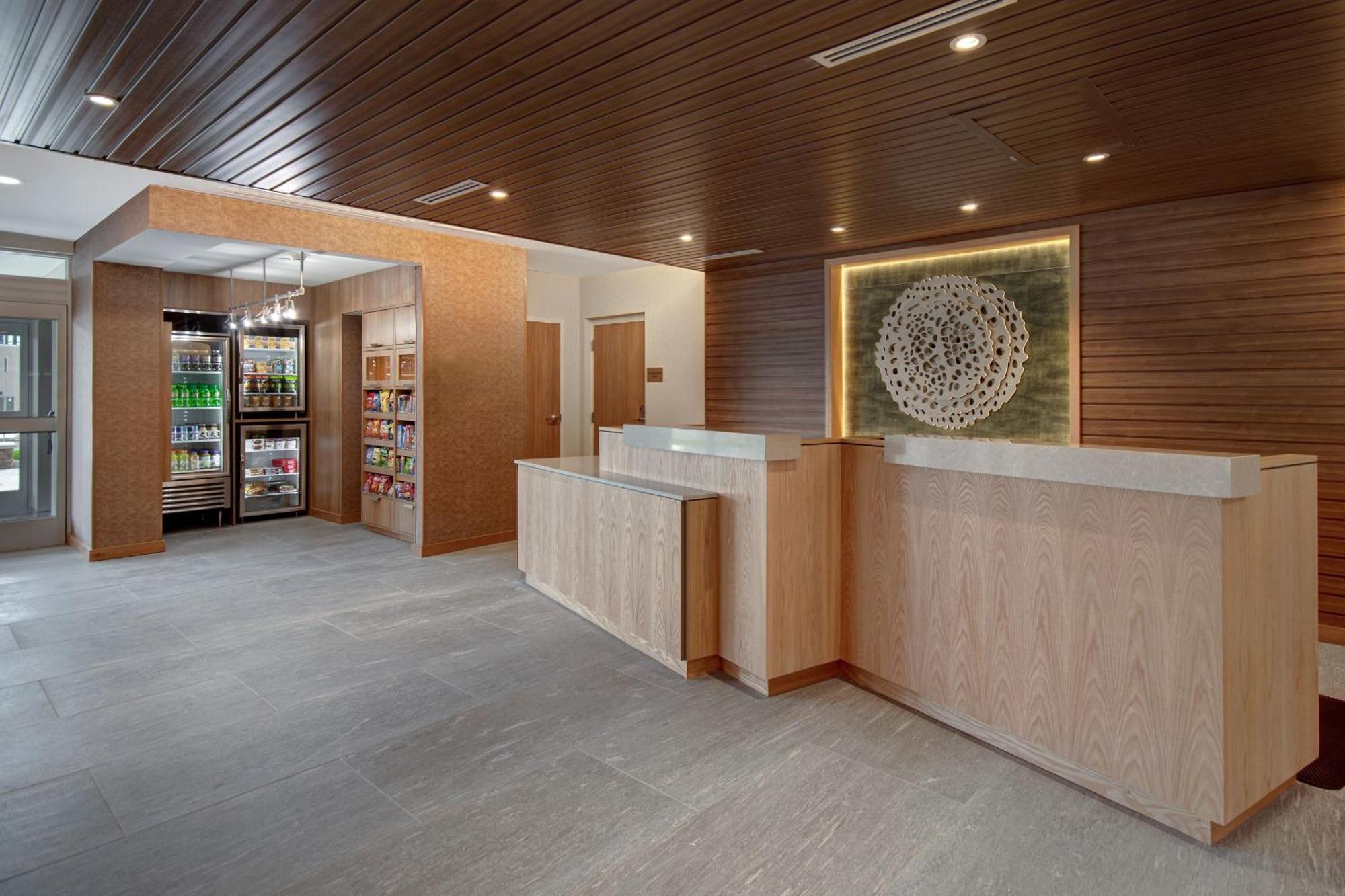 Fairfield By Marriott &